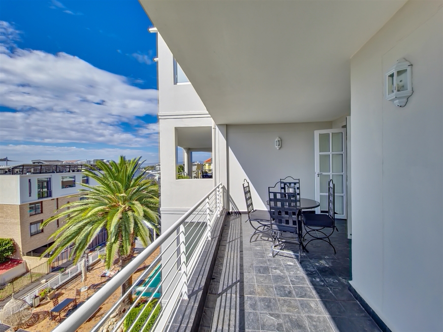 2 Bedroom Property for Sale in Green Point Western Cape